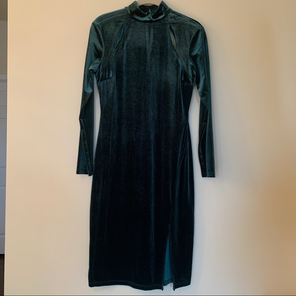 Green velvet long sleeve dress